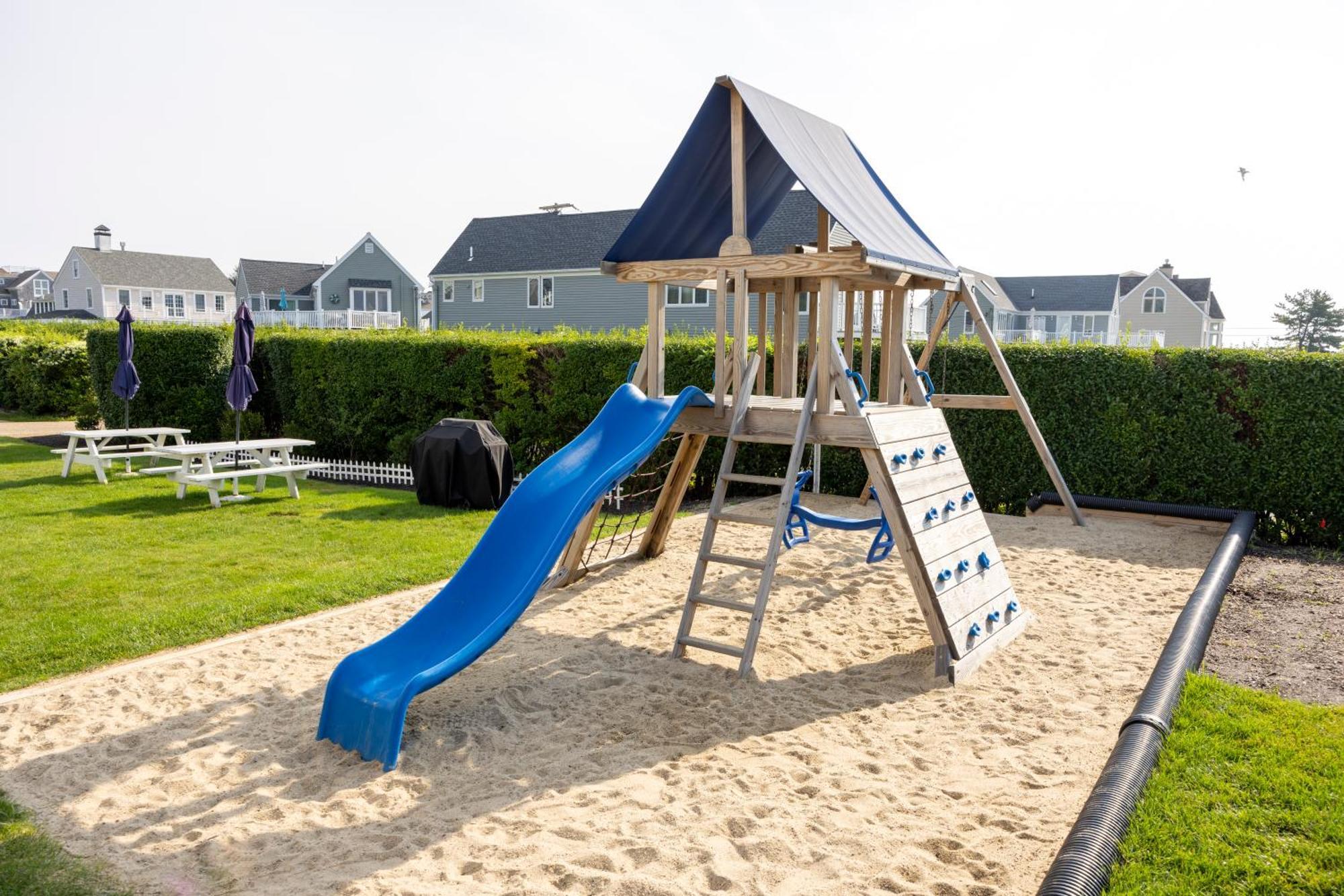 Beachside Village Resort, a VRI resort Falmouth Exterior foto