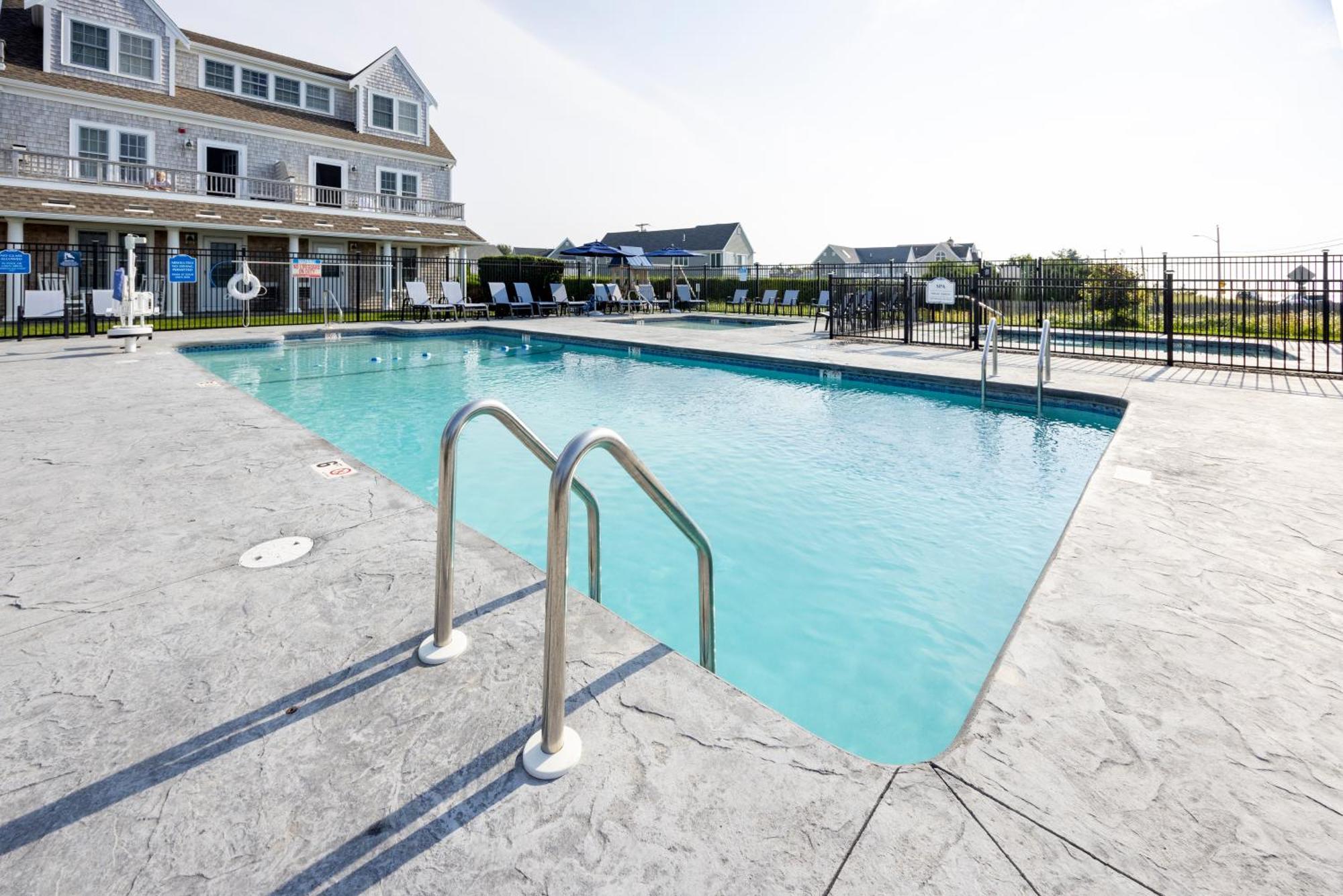 Beachside Village Resort, a VRI resort Falmouth Exterior foto